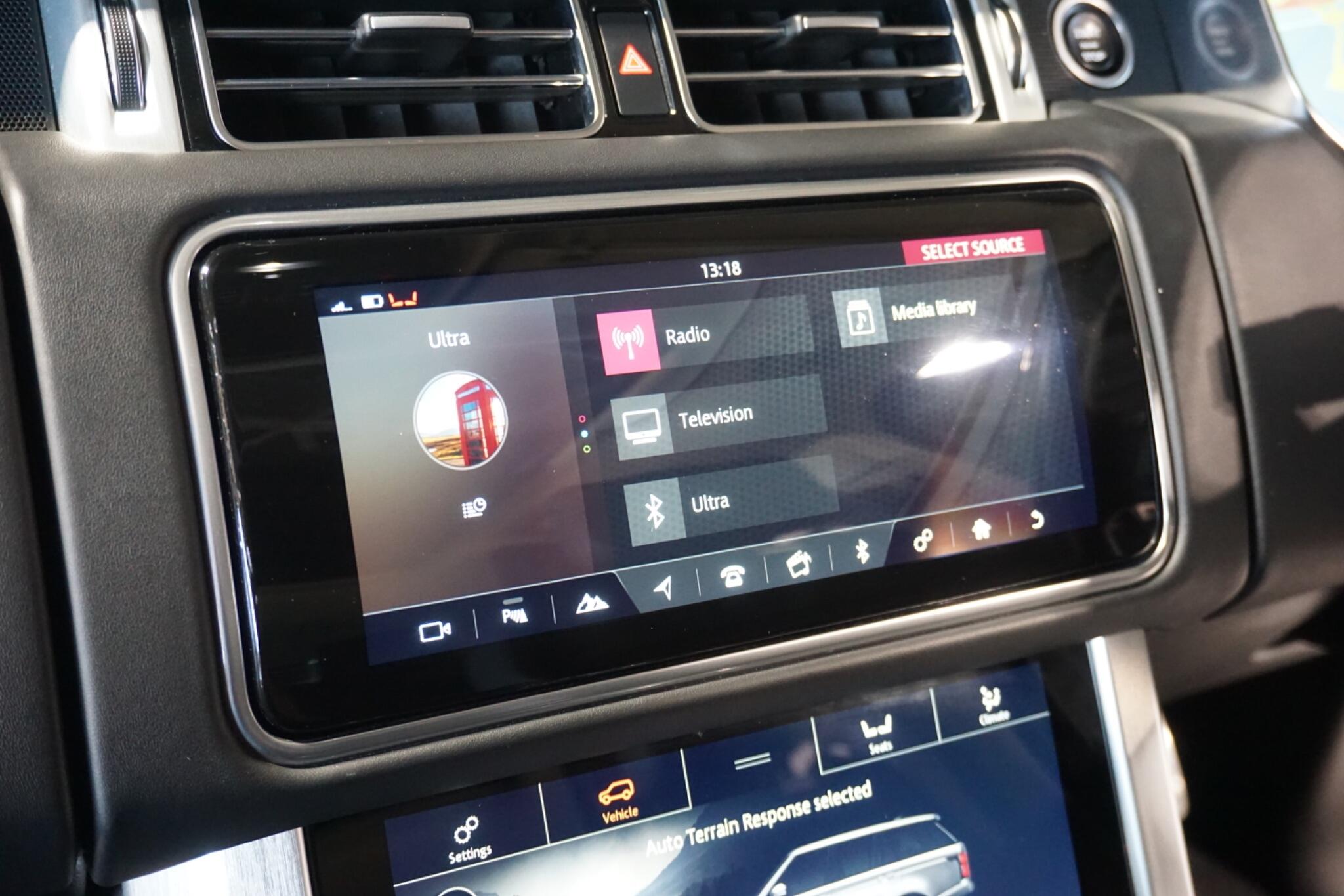 Land Rover Range Rover 2.0 P400e 13.1kWh Westminster Black SUV 5dr Petrol Plug-in Hybrid Auto 4WD Euro 6 (s/s) (404 ps)